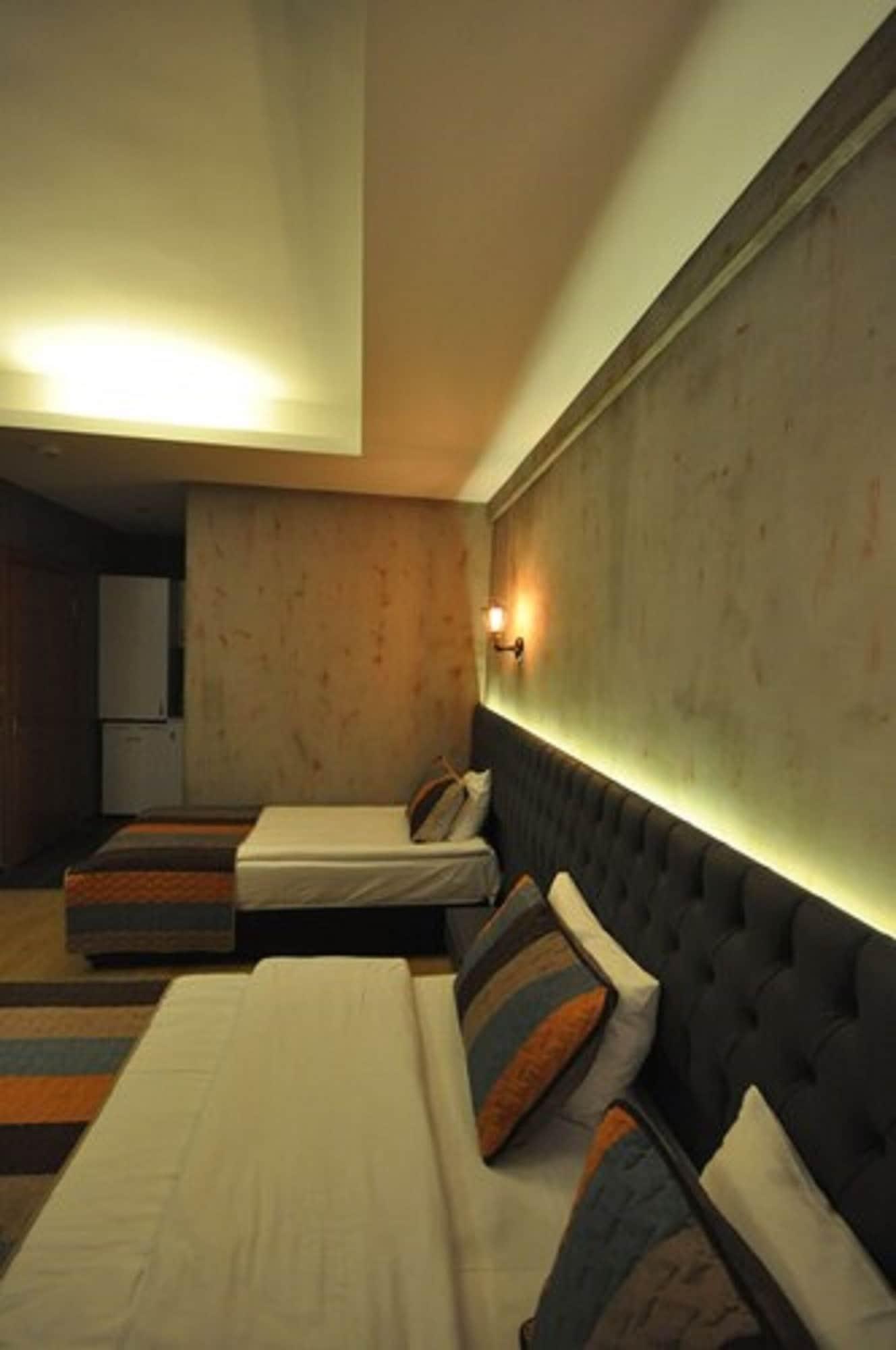 Retropera Hotel Istanbul Ngoại thất bức ảnh