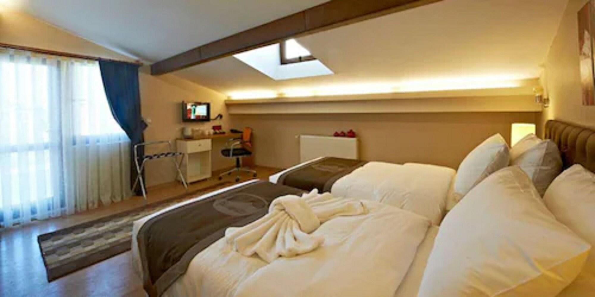 Retropera Hotel Istanbul Ngoại thất bức ảnh