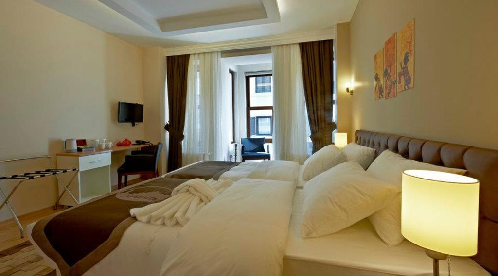 Retropera Hotel Istanbul Ngoại thất bức ảnh